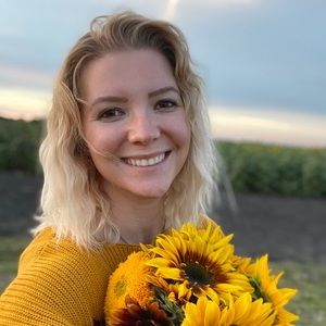 Meet your Posher, Anastasia